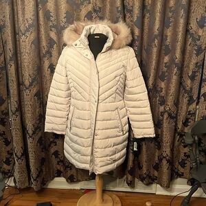 NWT women’s Kenneth Cole coat